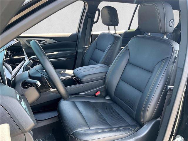 Used 2026 Chevrolet Traverse LT FWD image 27