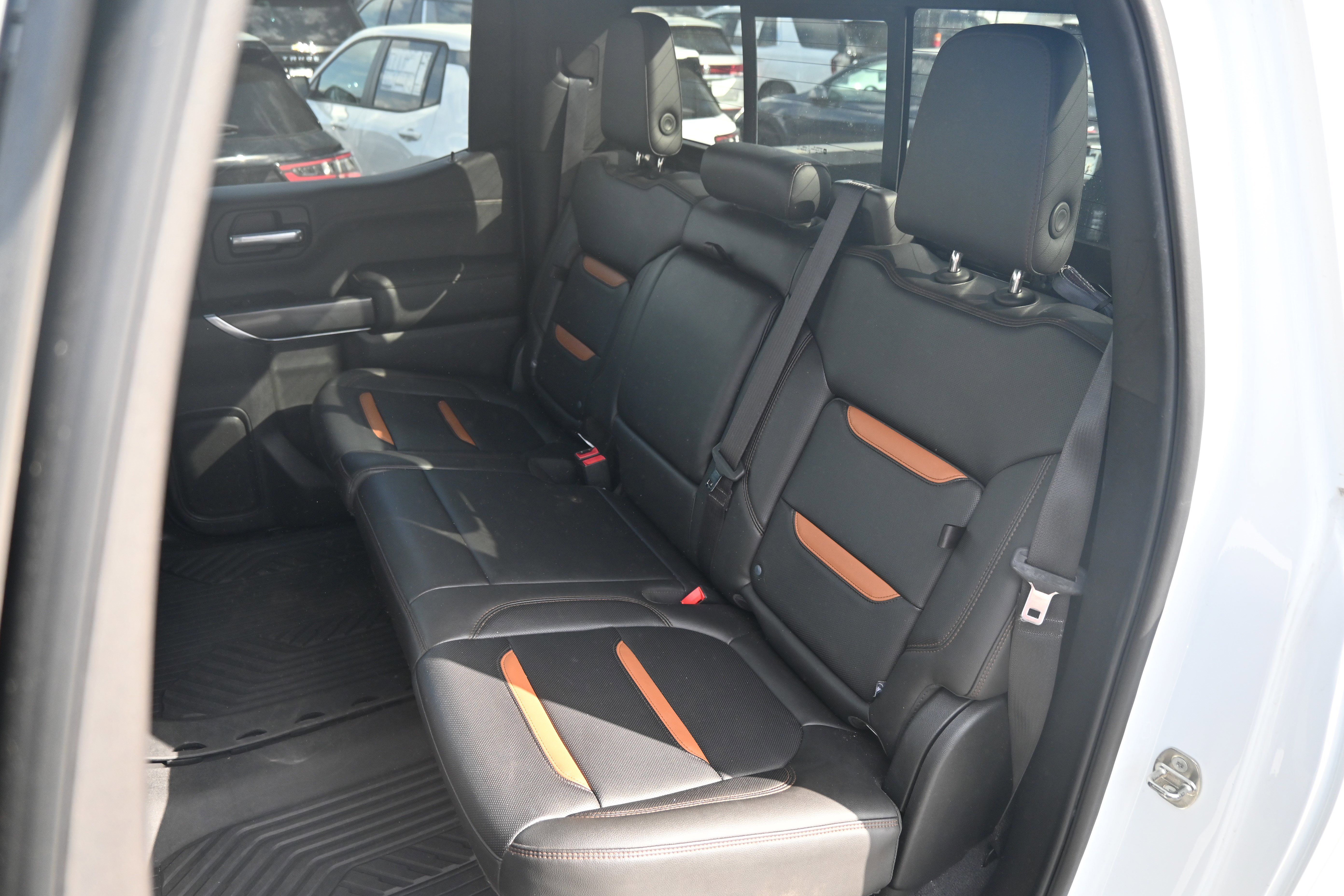 Used 2020 GMC Sierra 1500 AT4 w/ AT4 Premium Package image 10