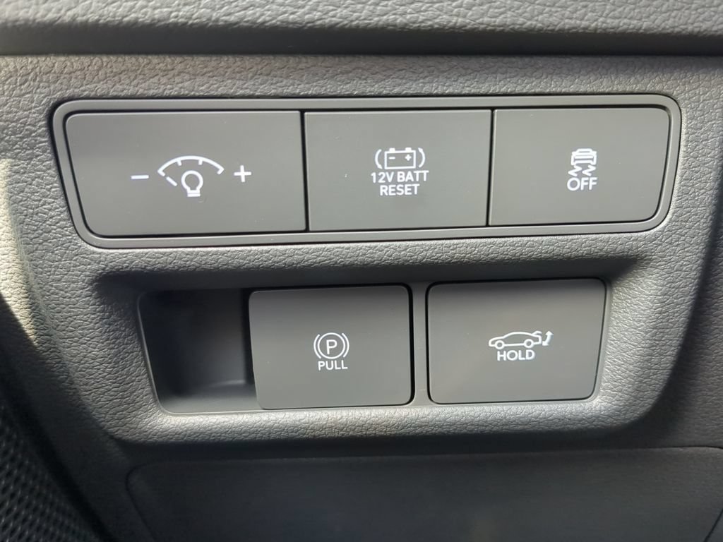 New 2025 Hyundai Sonata Limited FWD image 21