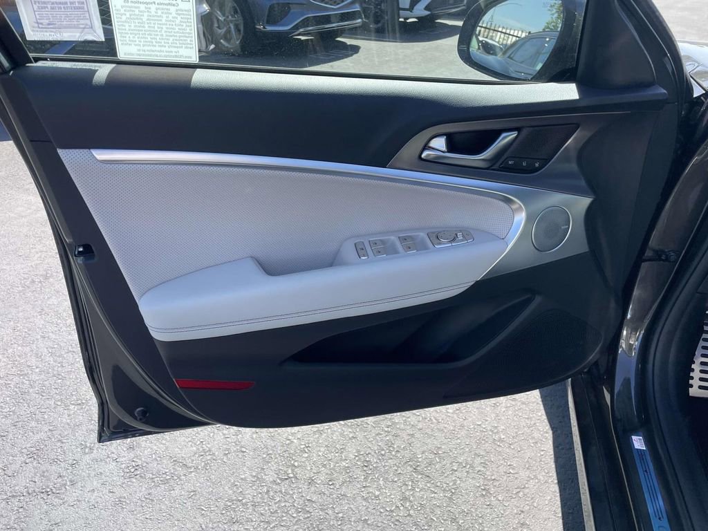 New 2026 Genesis G70 3.3T Sport Prestige RWD image 18