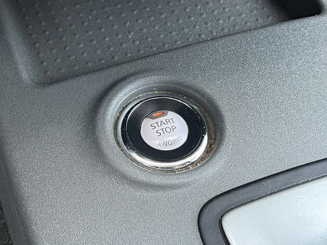 Used 2020 Nissan Frontier SV w/ Midnight Edition Floor Mats AWD/4WD image 31