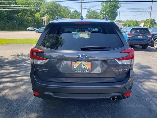 Certified 2023 Subaru Forester Limited AWD/4WD image 4