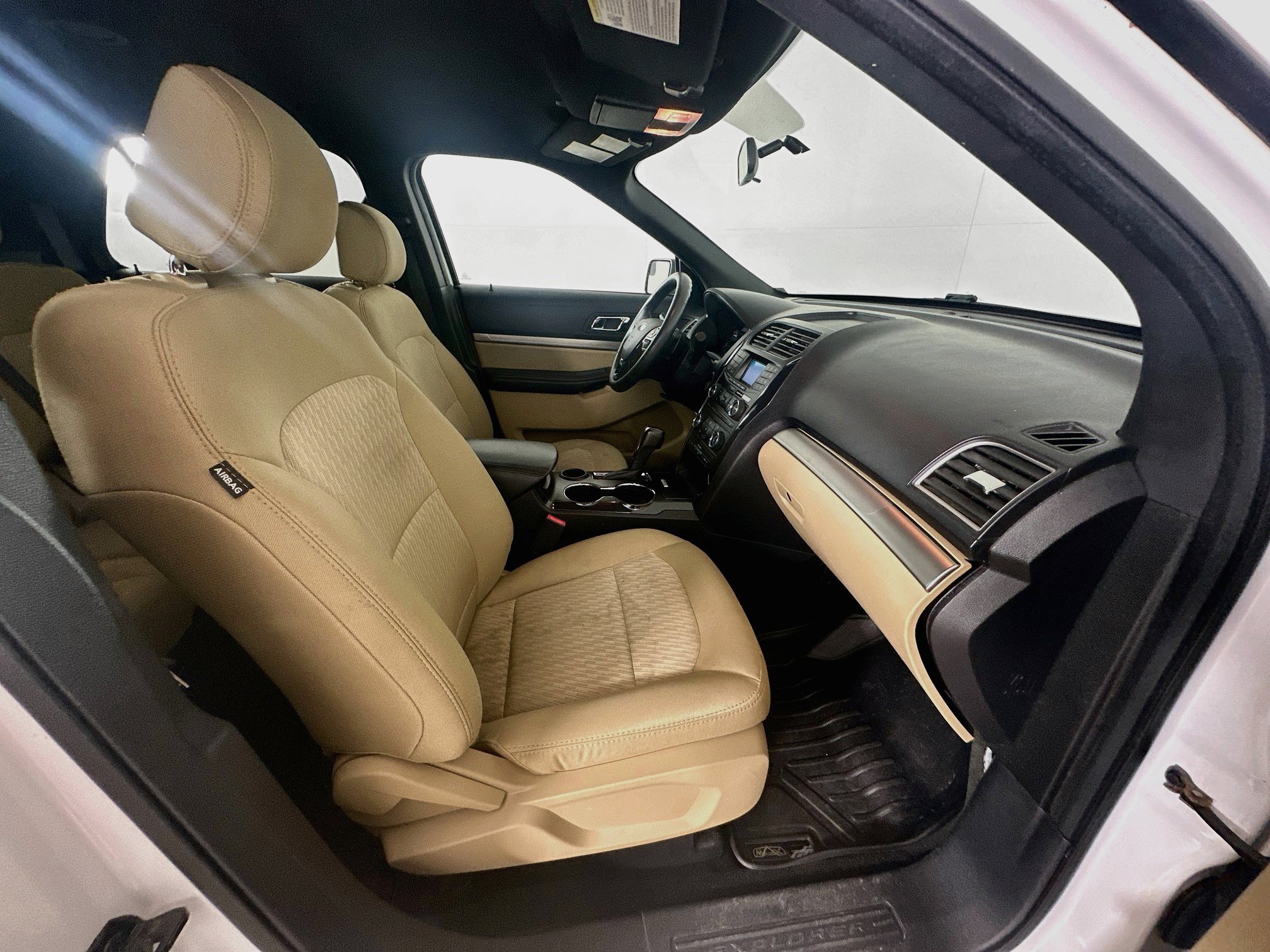 Used 2017 Ford Explorer FWD image 31