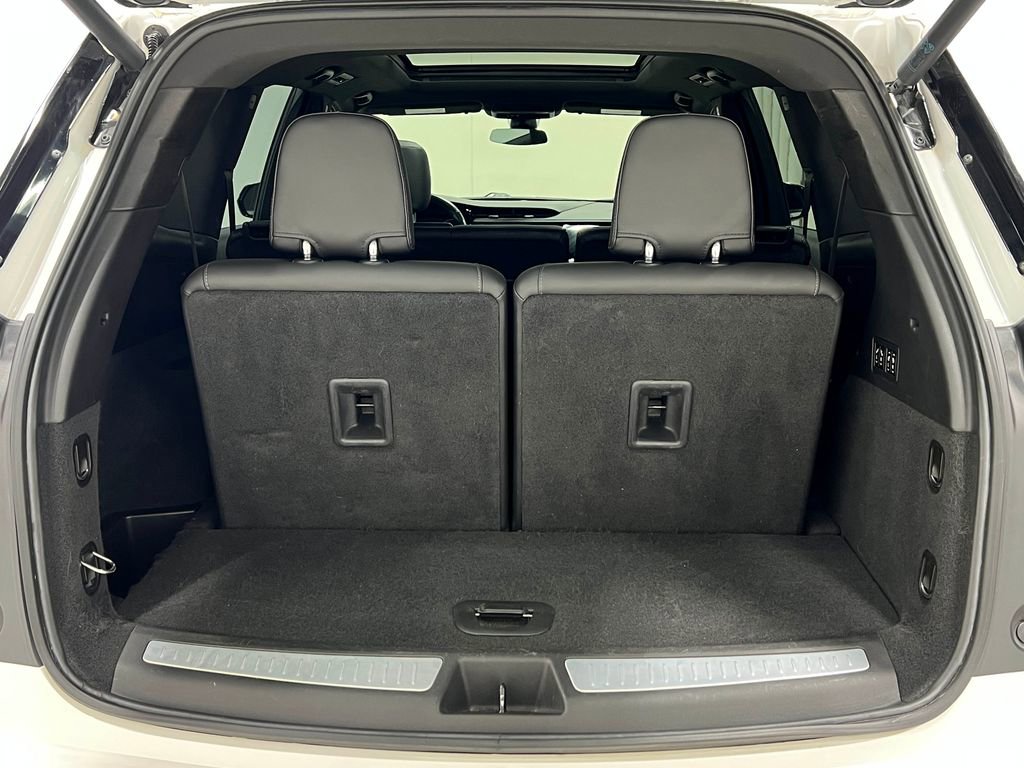 Used 2021 Cadillac XT6 Premium Luxury image 26