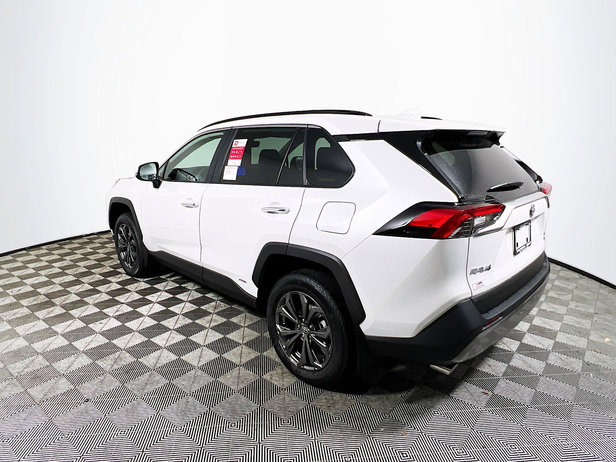 New 2024 Toyota RAV4 Limited image 6