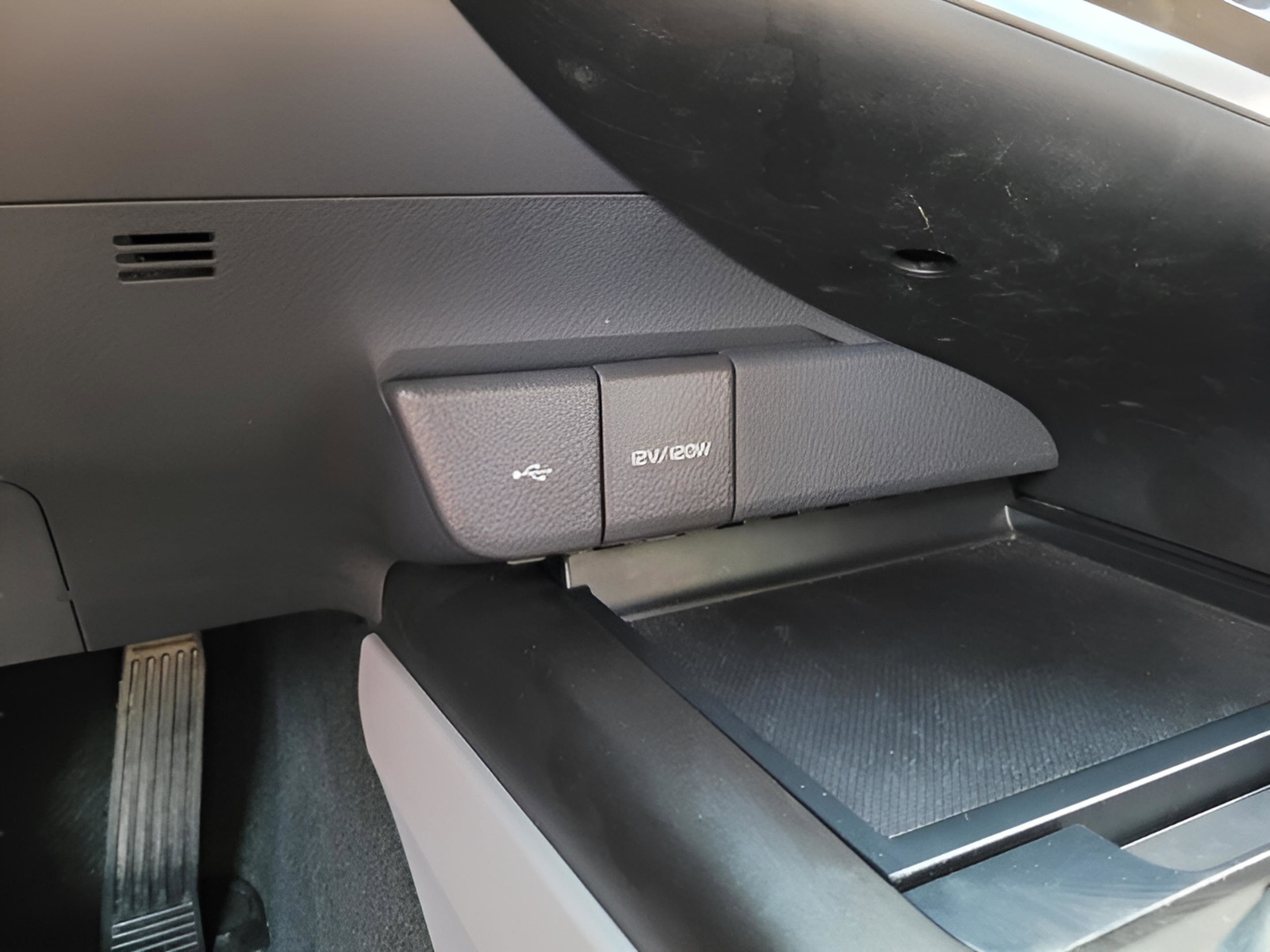 Certified 2023 Toyota Camry LE image 27