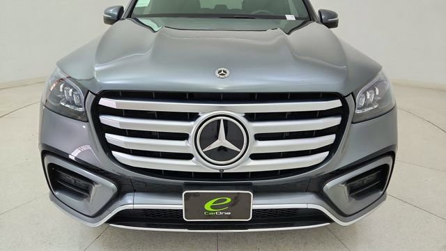 Used 2025 Mercedes-Benz GLS 450 4MATIC image 8