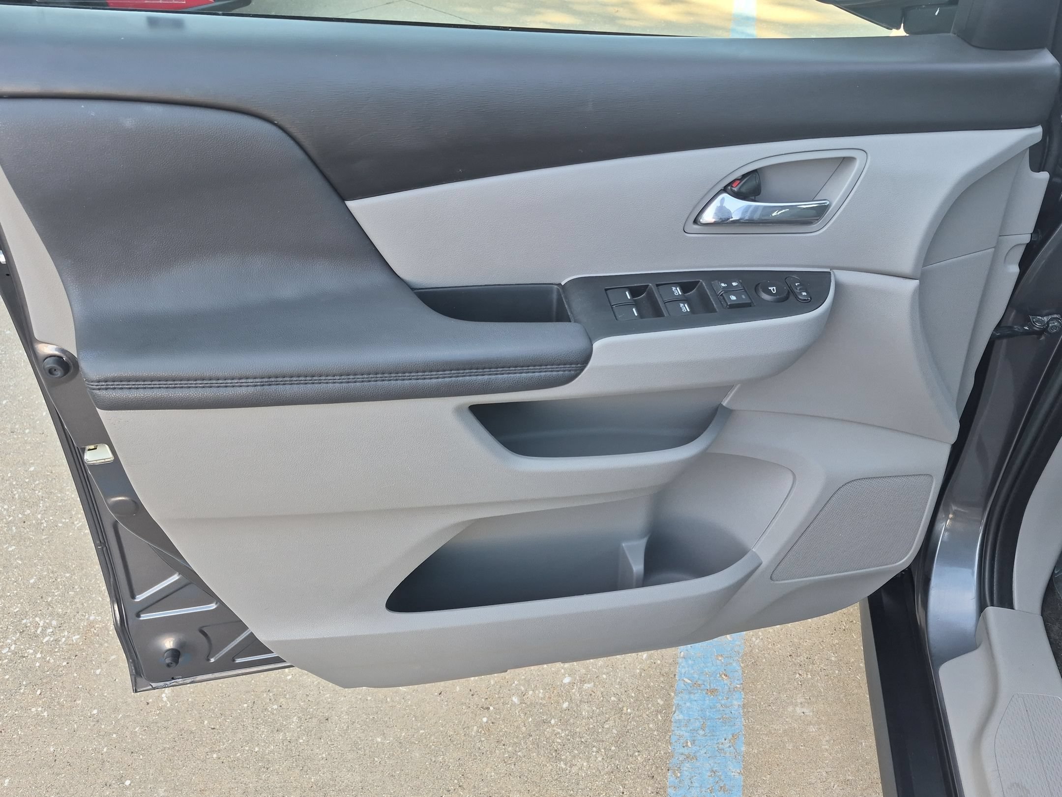 Used 2016 Honda Odyssey EX-L image 12