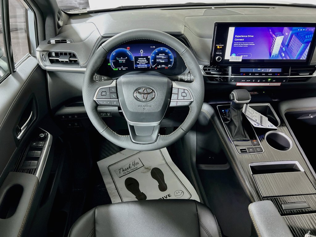 New 2026 Toyota Sienna XLE Woodland Edition AWD/4WD image 18