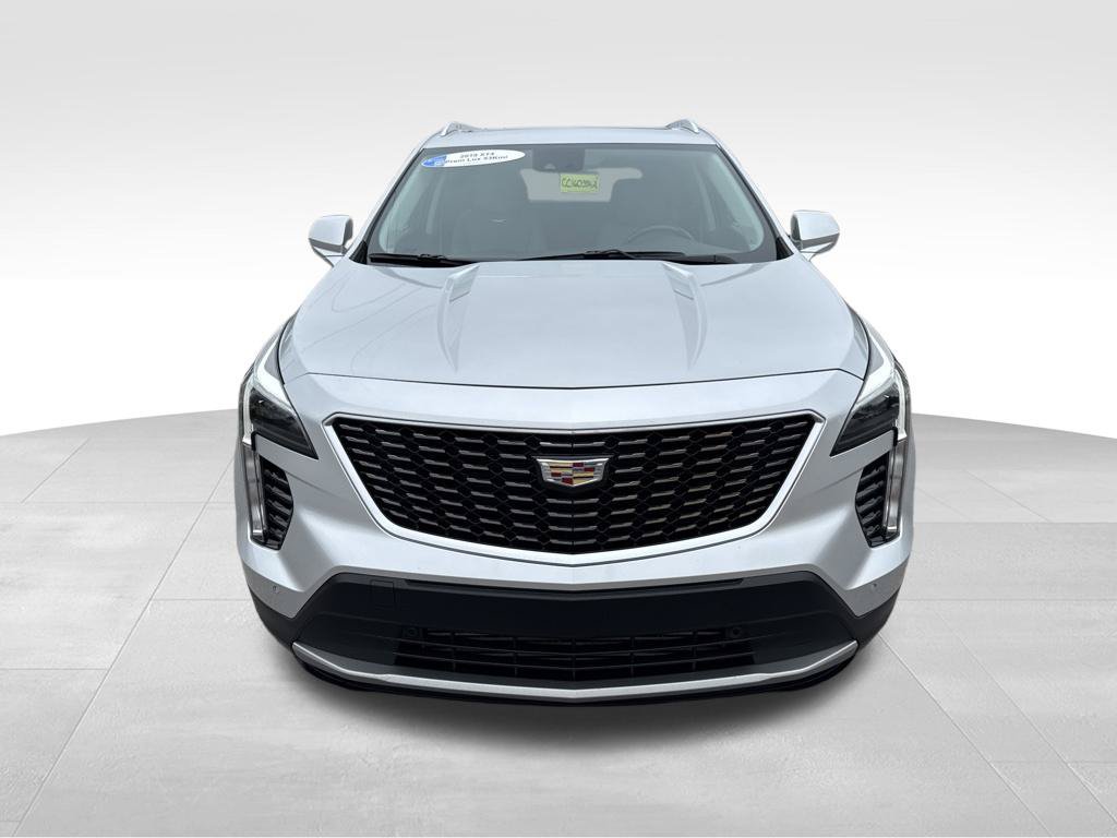 Used 2019 Cadillac XT4 Premium Luxury FWD image 3