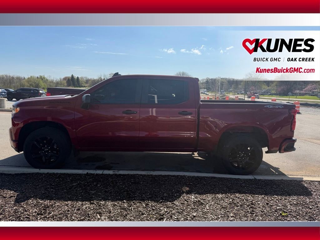 Used 2022 Chevrolet Silverado 1500 Custom w/ LPO, Blackout Package AWD/4WD image 7