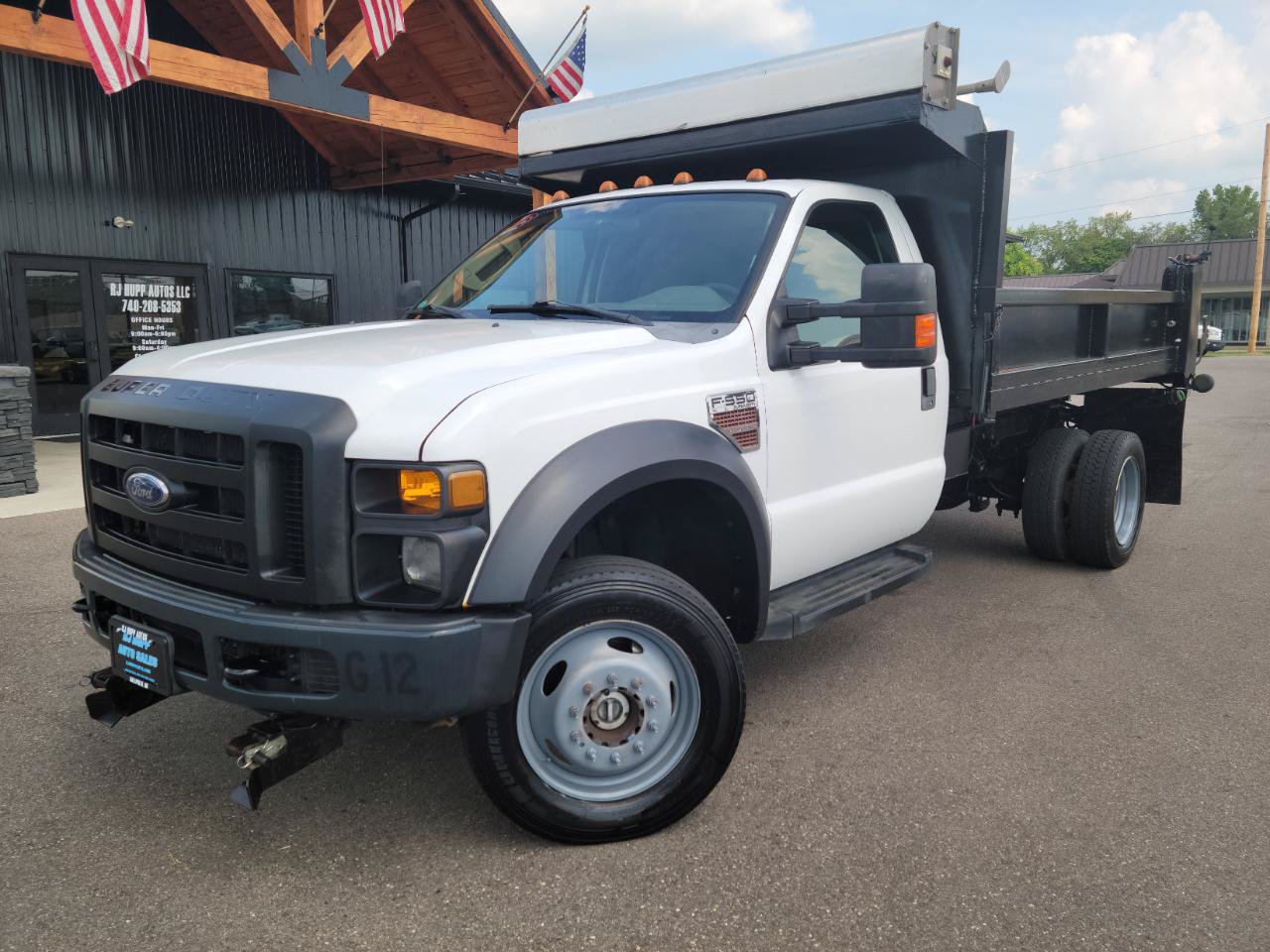Used 2009 Ford F550 4x4 Regular Cab Super Duty image 1