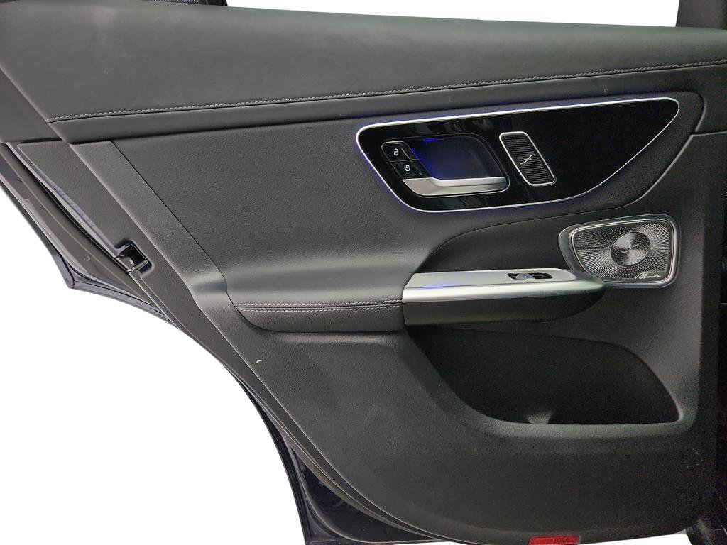 Used 2024 Mercedes-Benz GLC 300 4MATIC w/ Advanced USB Package image 24