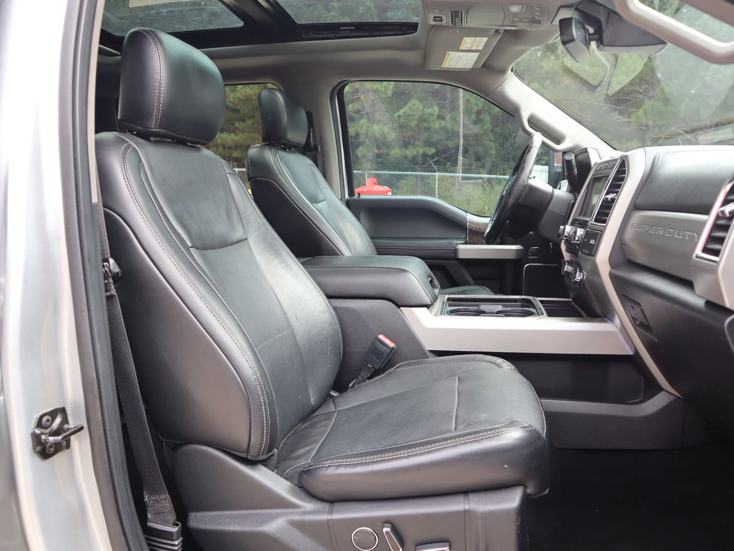 Used 2018 Ford F250 Lariat w/ Lariat Ultimate Package image 33