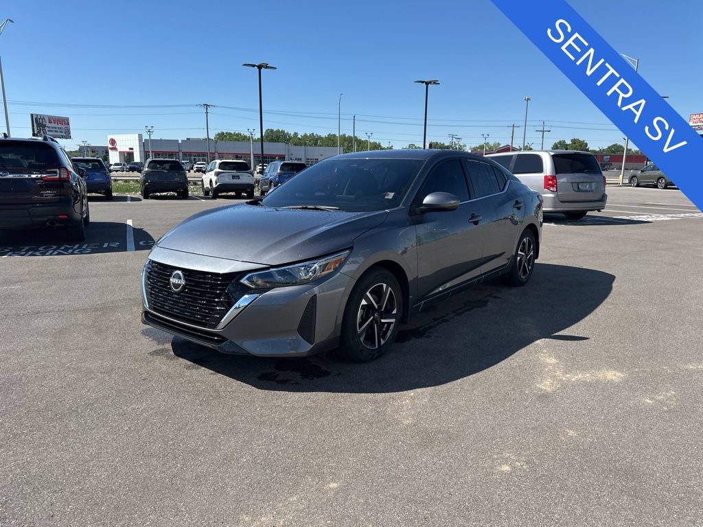 Used 2025 Nissan Sentra SV FWD image 3