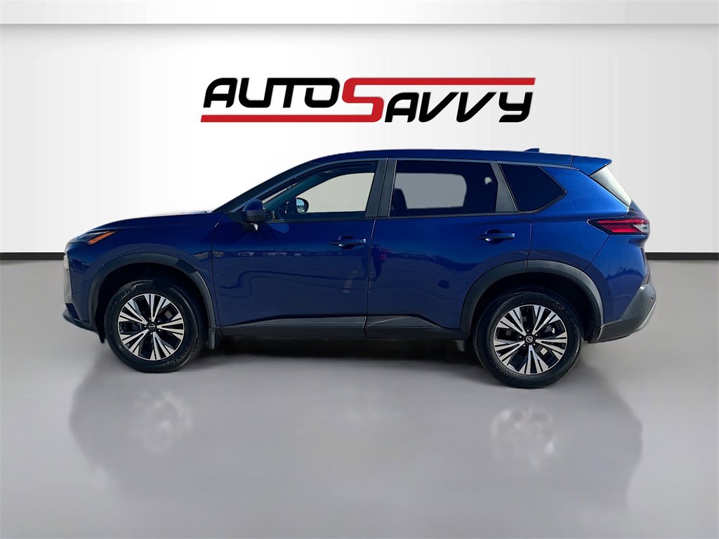 Used 2023 Nissan Rogue SV image 4