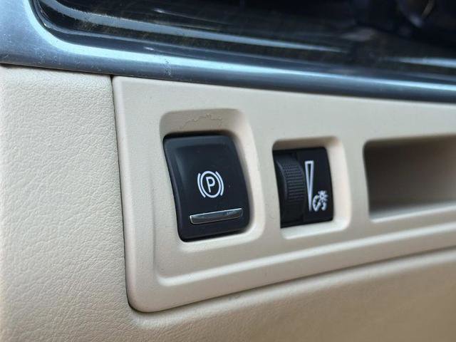 Used 2019 Cadillac XT5 FWD image 23