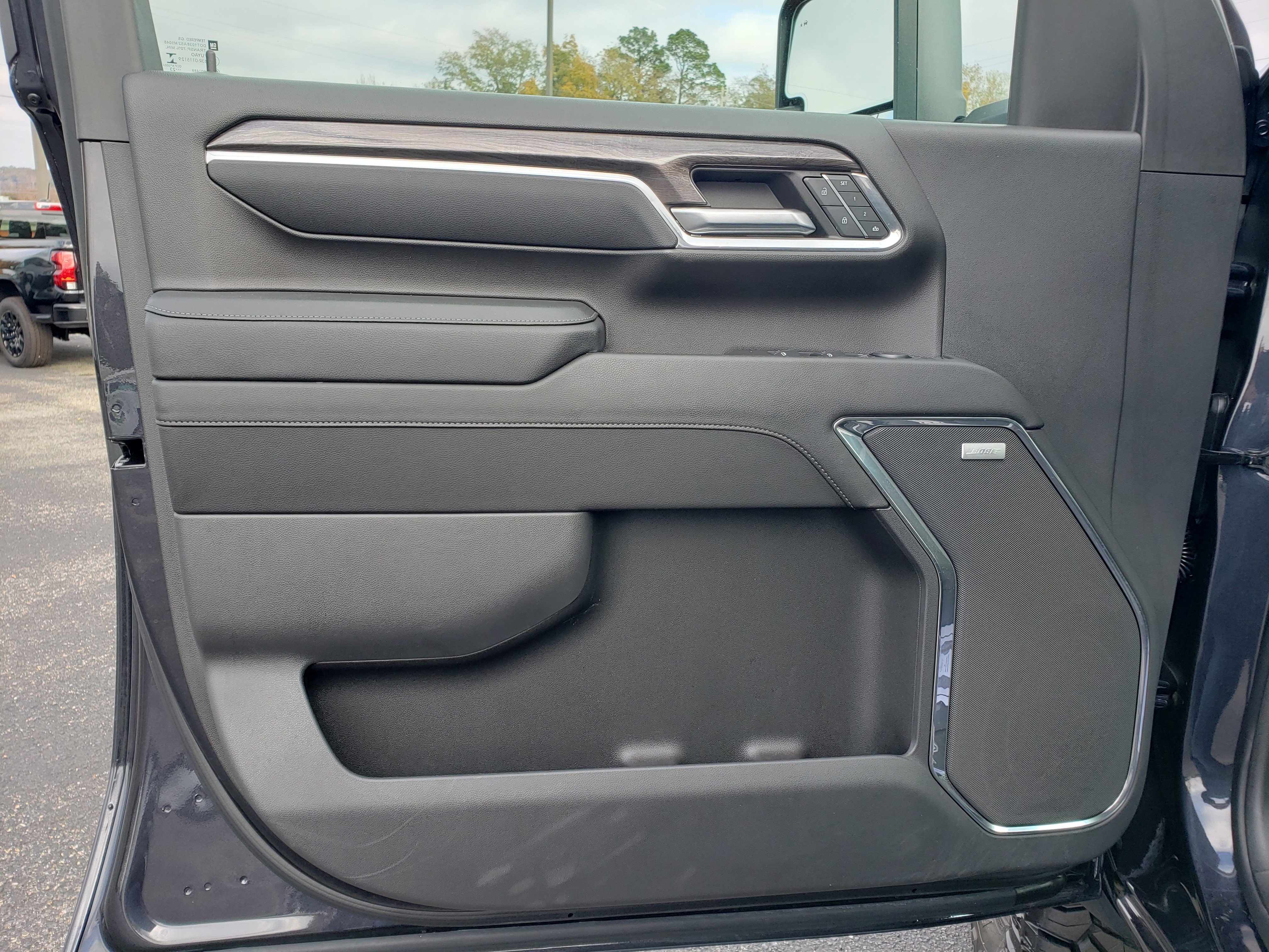 Used 2024 Chevrolet Silverado 3500 LTZ w/ LTZ Plus Package image 13