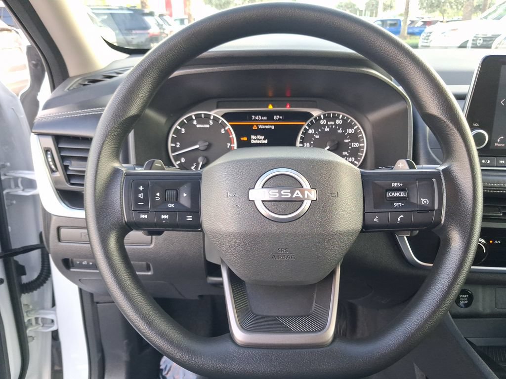 Certified 2025 Nissan Rogue S FWD image 17