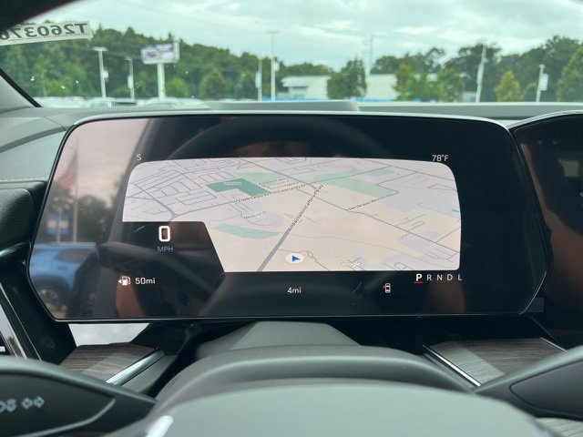 New 2026 Chevrolet Suburban Premier image 24