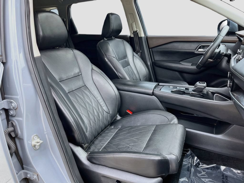 Used 2023 Nissan Rogue Platinum w/ Platinum Premium Package FWD image 34