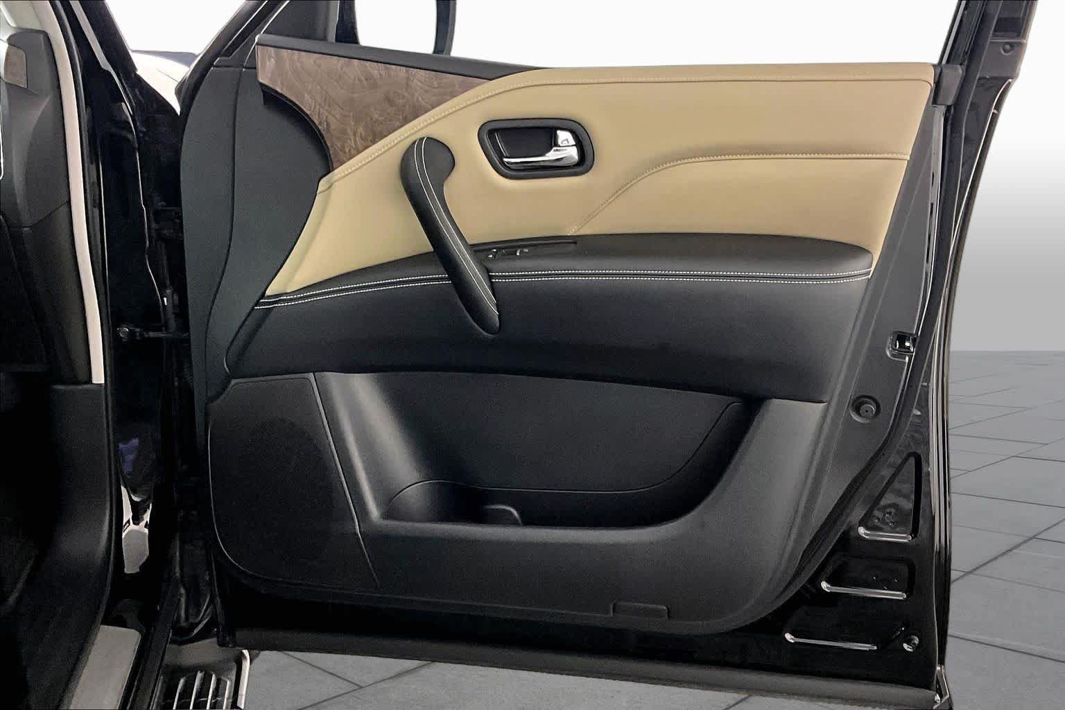 Used 2023 INFINITI QX80 Premium Select w/ Cargo Package RWD image 20