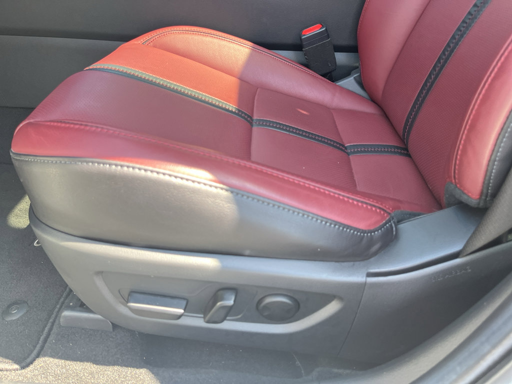 Certified 2025 MAZDA CX-50 AWD 2.5 Hybrid w/ Premium Pkg image 32
