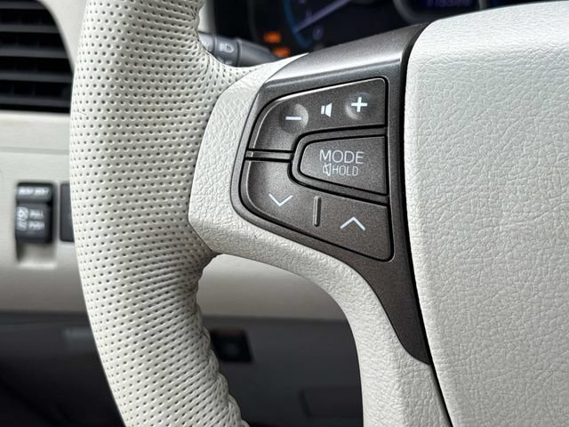 Used 2012 Toyota Sienna XLE w/ Entertainment Pkg AWD/4WD image 23