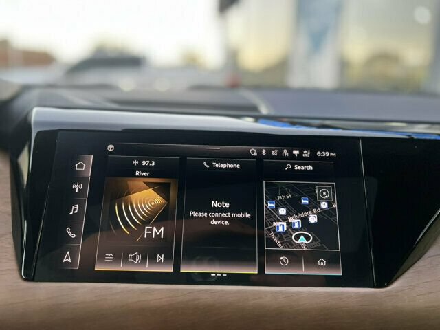 Used 2023 Audi e-tron GT Premium Plus AWD/4WD image 26