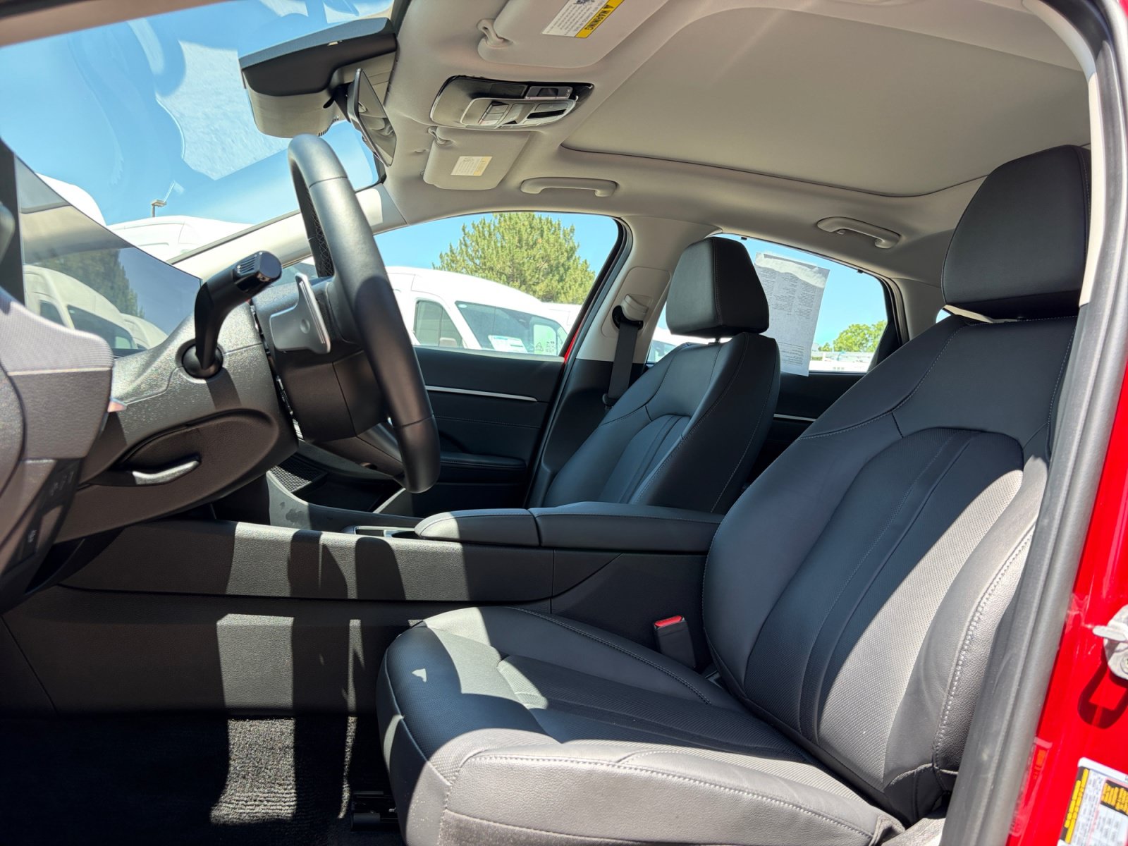Used 2025 Hyundai Sonata Limited FWD image 12