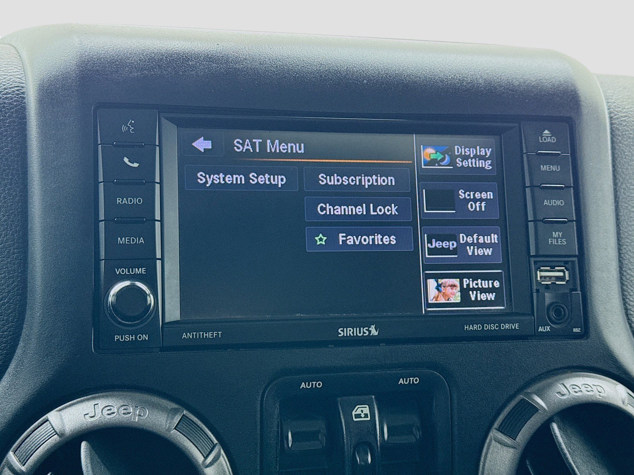 Used 2018 Jeep Wrangler Unlimited Sport S image 9