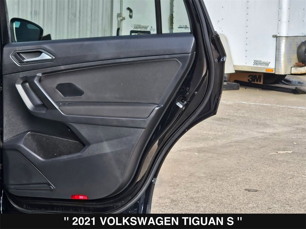Used 2021 Volkswagen Tiguan S image 27
