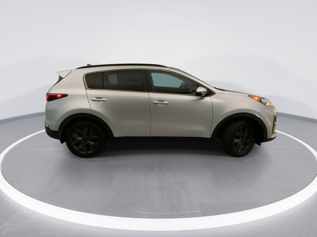 Used 2022 Kia Sportage Nightfall Edition FWD image 7