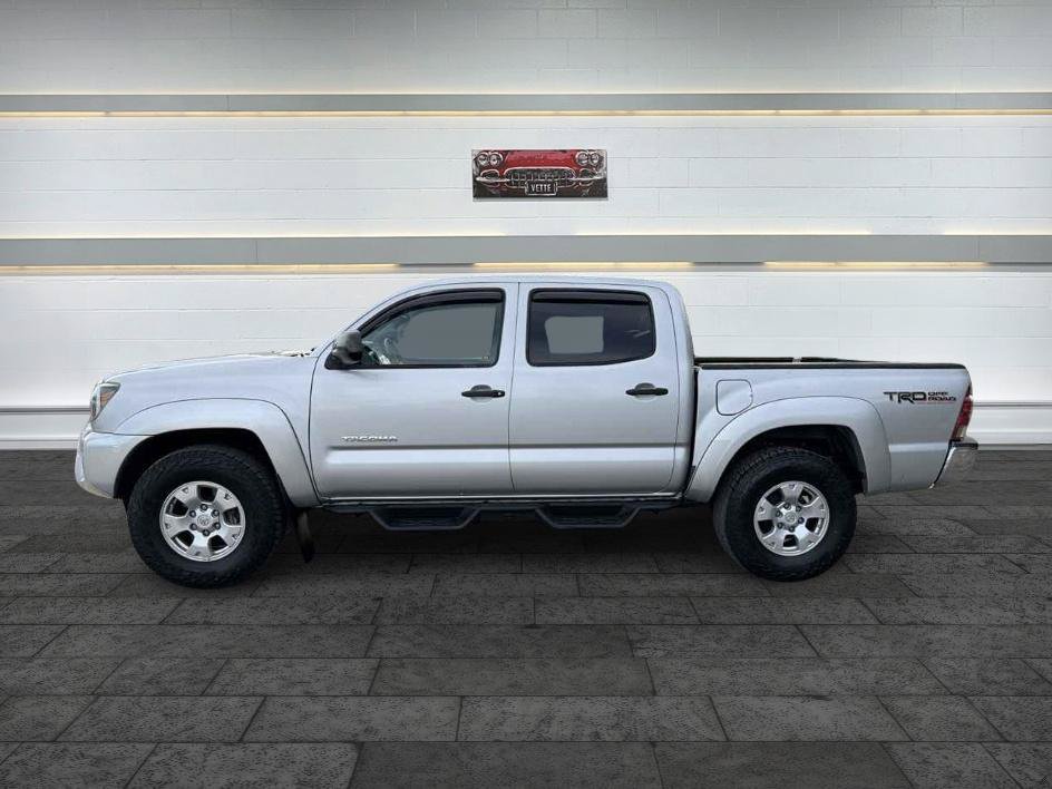 Used 2013 Toyota Tacoma PreRunner w/ TRD Off-Road Pkg RWD image 4