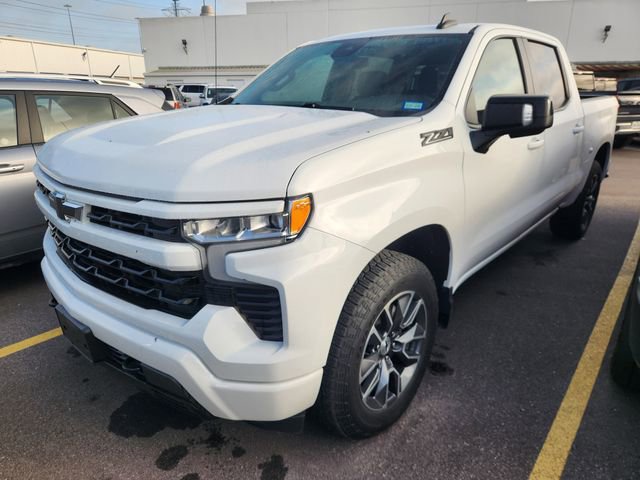 Used 2023 Chevrolet Silverado 1500 RST image 2
