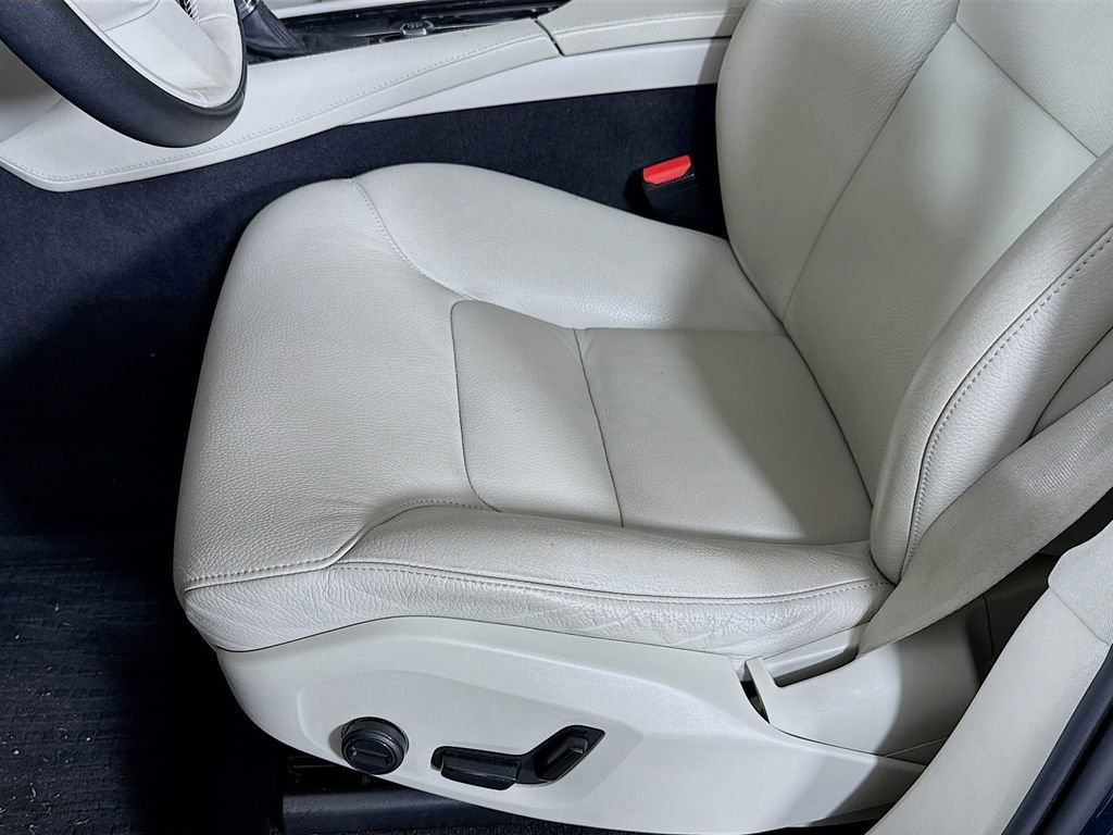 Used 2021 Volvo XC90 T6 Momentum w/ Climate Package AWD/4WD image 19