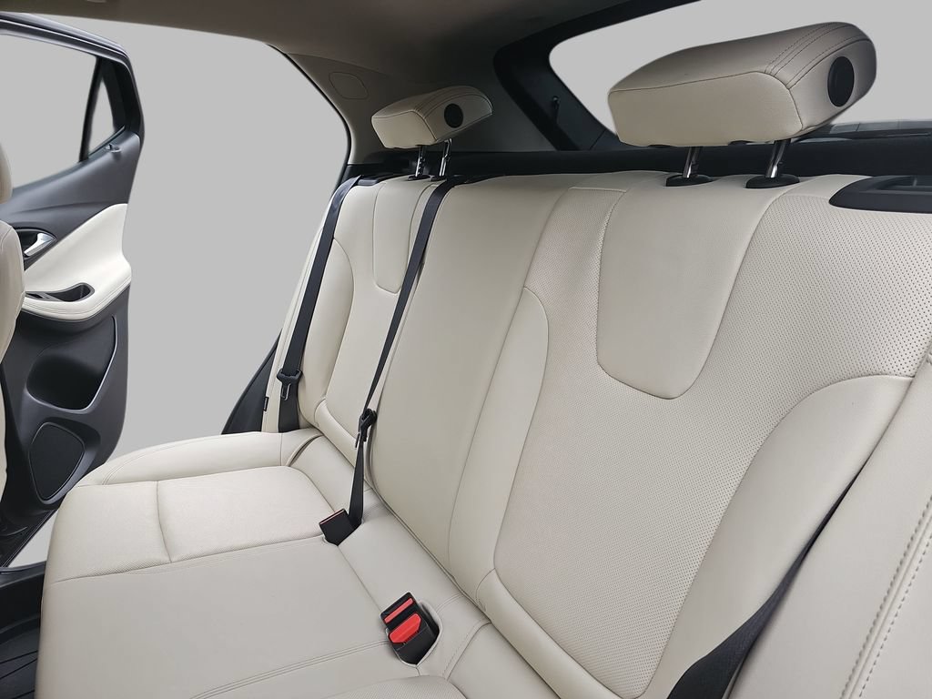 Certified 2024 Buick Encore GX Sport Touring w/ Advanced Technology Package AWD/4WD image 17