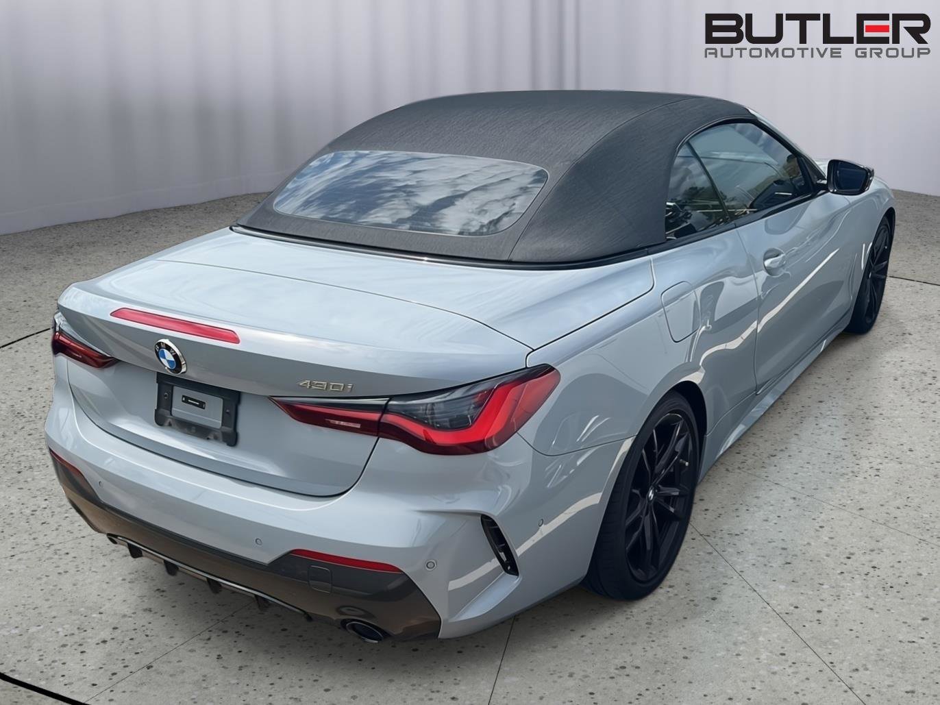 Used 2024 BMW 430i Convertible w/ M Sport Package image 8