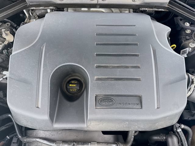 Used 2023 Land Rover Defender 110 SE AWD/4WD image 32