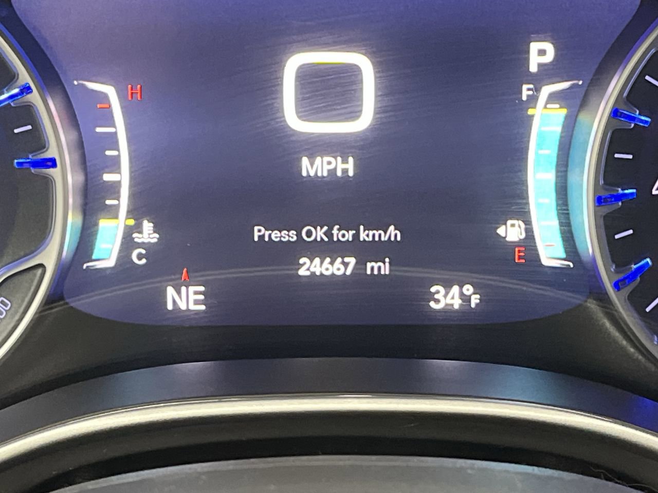 Used 2025 Chrysler Pacifica Select FWD image 15