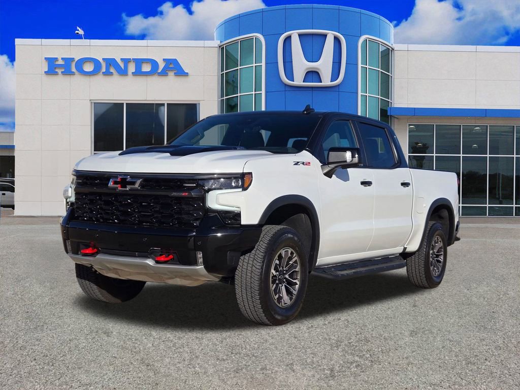 Used 2025 Chevrolet Silverado 1500 ZR2 w/ Technology Package image 7