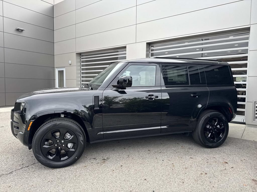 New 2026 Land Rover Defender 110 X-Dynamic SE AWD/4WD image 3