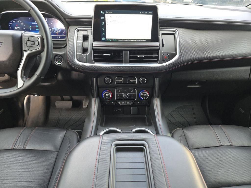 Used 2024 Chevrolet Suburban RST w/ Sport Performance Package RWD image 15