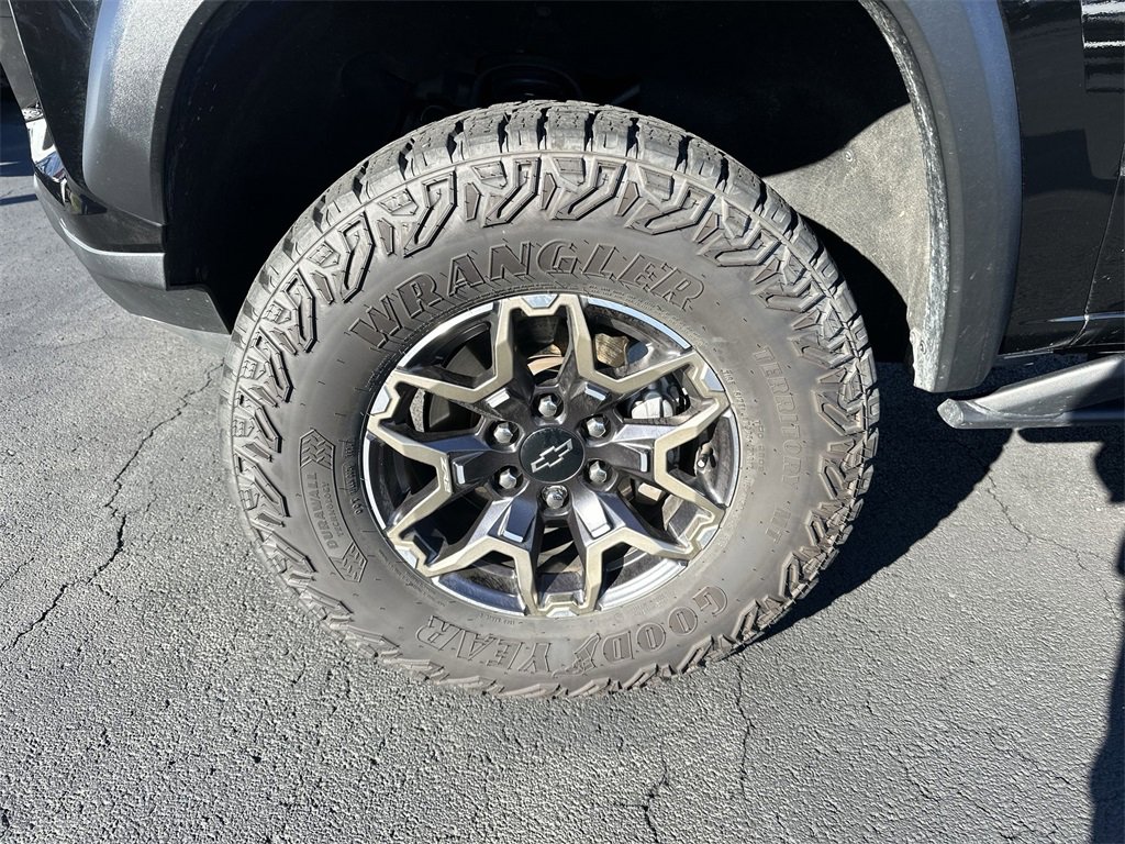 Used 2024 Chevrolet Colorado ZR2 image 10