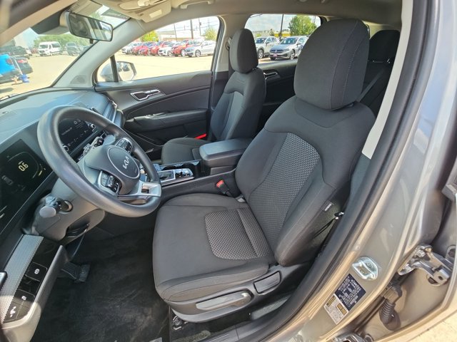 Used 2024 Kia Sportage LX FWD image 15