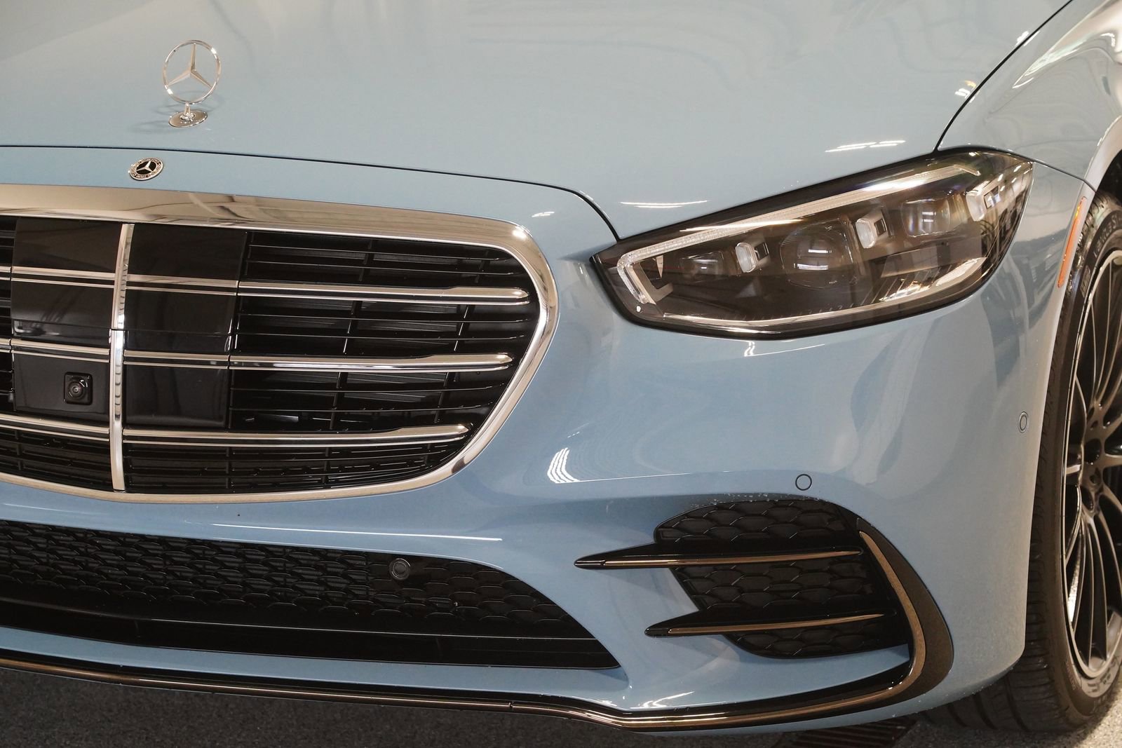 Certified 2024 Mercedes-Benz S 580 4MATIC Sedan image 6