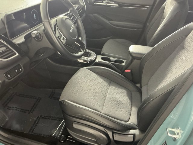 Used 2024 Kia Seltos S AWD/4WD image 8