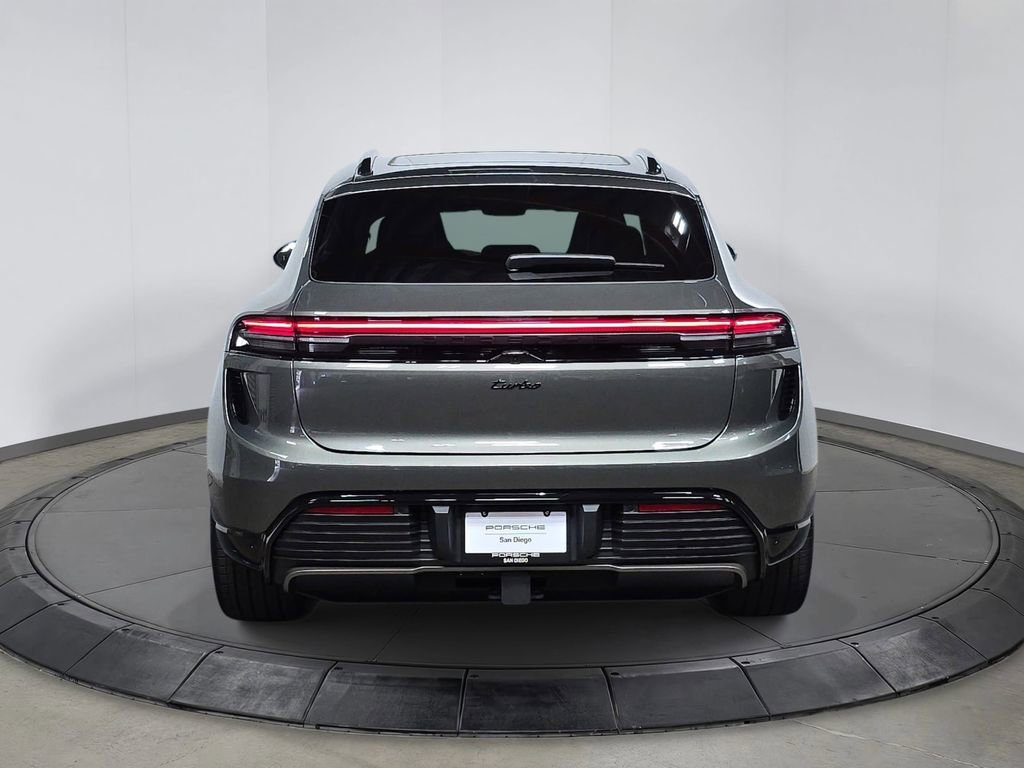 Certified 2025 Porsche Macan Turbo Electric AWD/4WD image 6