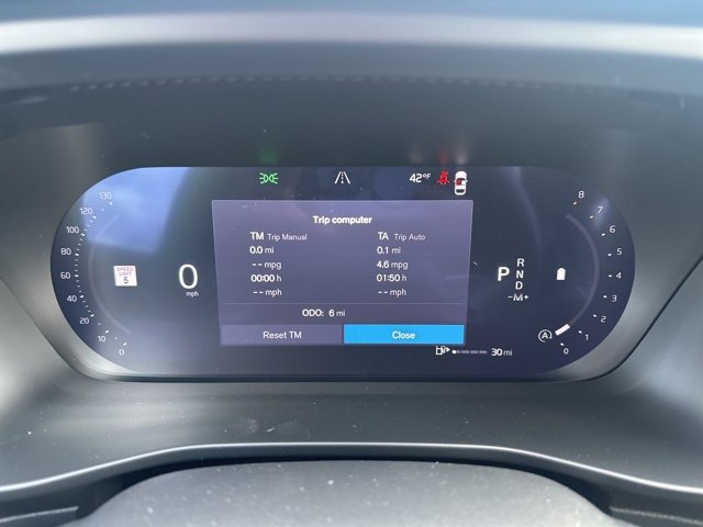 New 2026 Volvo XC40 B5 Plus w/ Protection Package Premier image 16