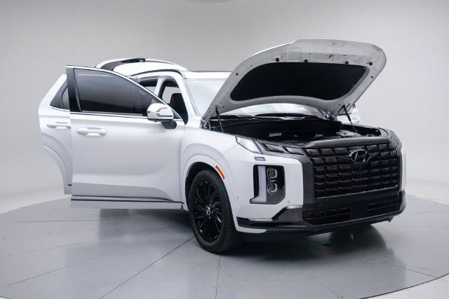 Used 2025 Hyundai Palisade Calligraphy AWD/4WD image 16